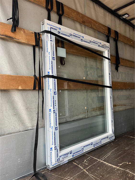 piros7es - szallitas, fuvarozas